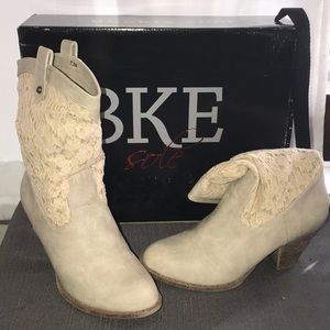 Buckle lace slouch booties